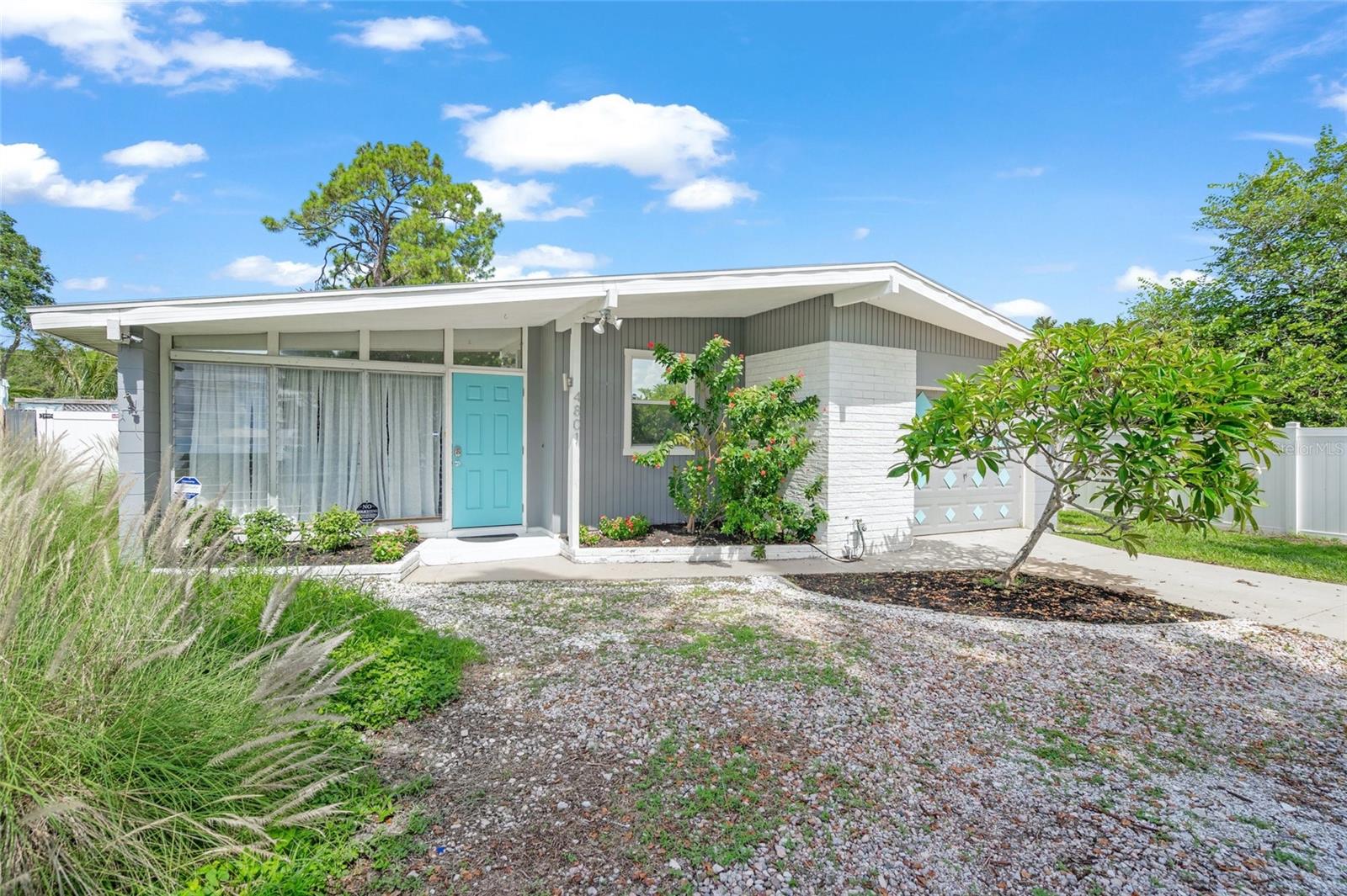 SAPPHIRE HEIGHTS - Residential