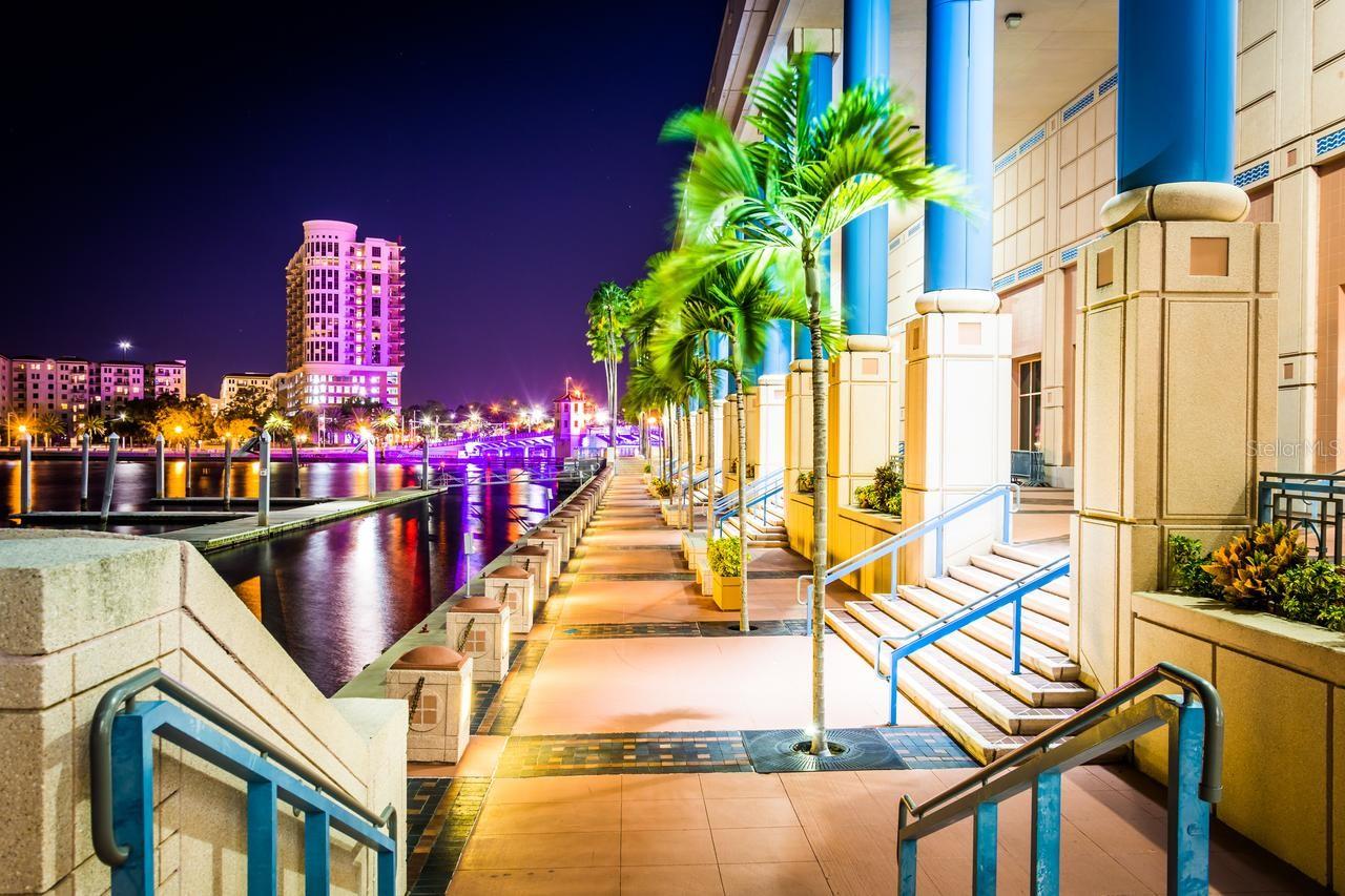 HYDE PARK WEST - Residential Lease