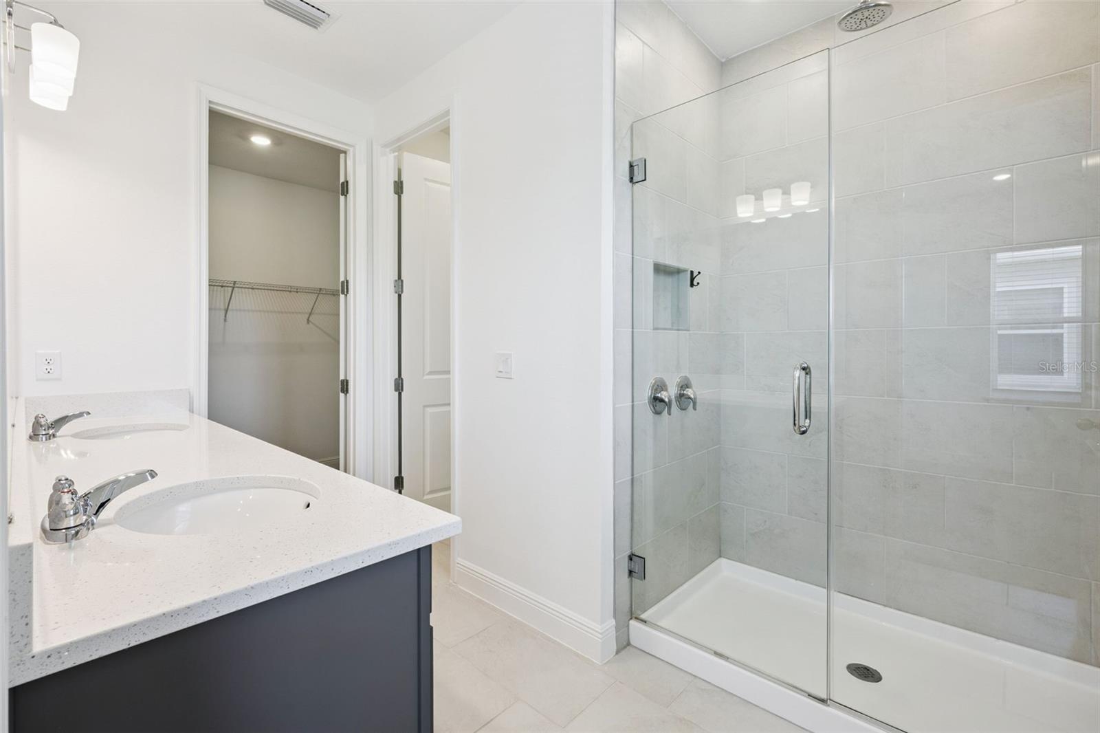 SERENADE AT OVATION - Residential Lease