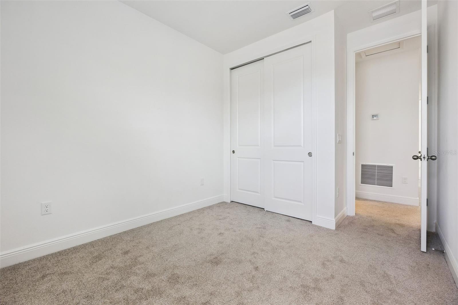 SERENADE AT OVATION - Residential Lease