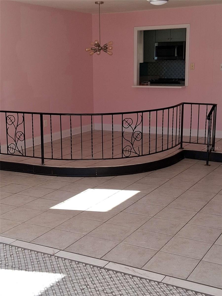 SHADOW LAKES - Residential