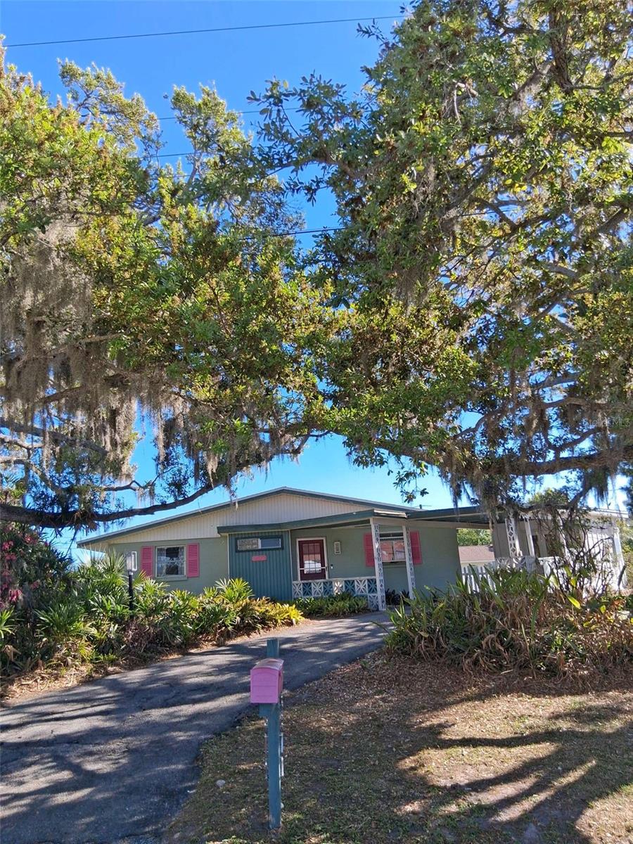SHADOW LAKES - Residential