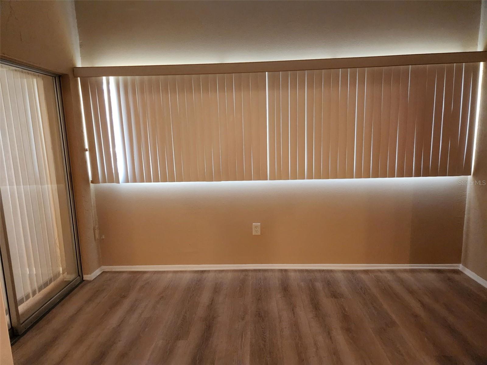 PLAZA VIEW - Residential Lease