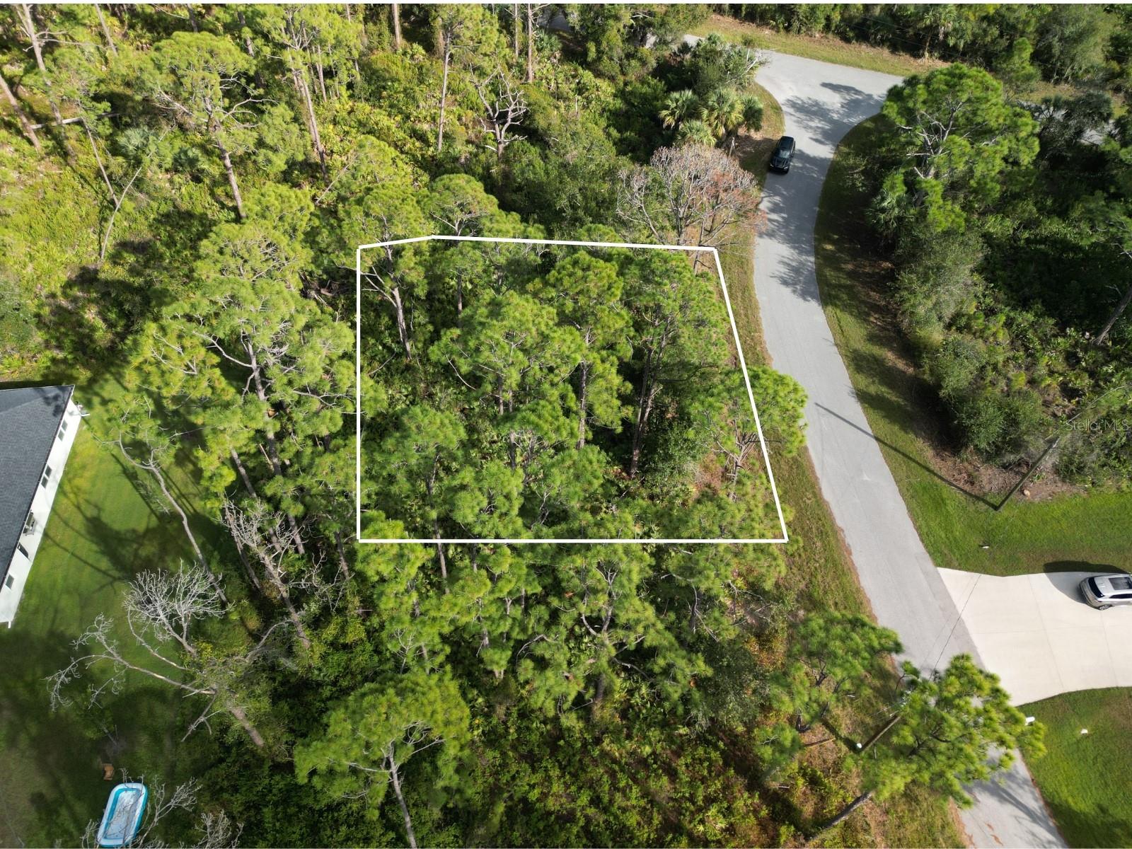 This lot is FLOOD ZONE X, providing PEACE OF MIND with minimal flood risk while enjoying the Florida lifestyle. Whether you’re planning to BUILD NOW or HOLD FOR FUTURE INVESTMENT, this property offers FLEXIBILITY with NO TIME FRAME TO BUILD (buyer to verify). Public utilities may be available nearby (buyer to verify), and the LOT SIZE PROVIDES AMPLE SPACE for a variety of home designs.

Southwest Florida continues to see STEADY GROWTH, making this an EXCELLENT OPPORTUNITY to invest in LAND while prices remain attractive.

Don’t miss your chance to own a piece of paradise—secure your lot today!
