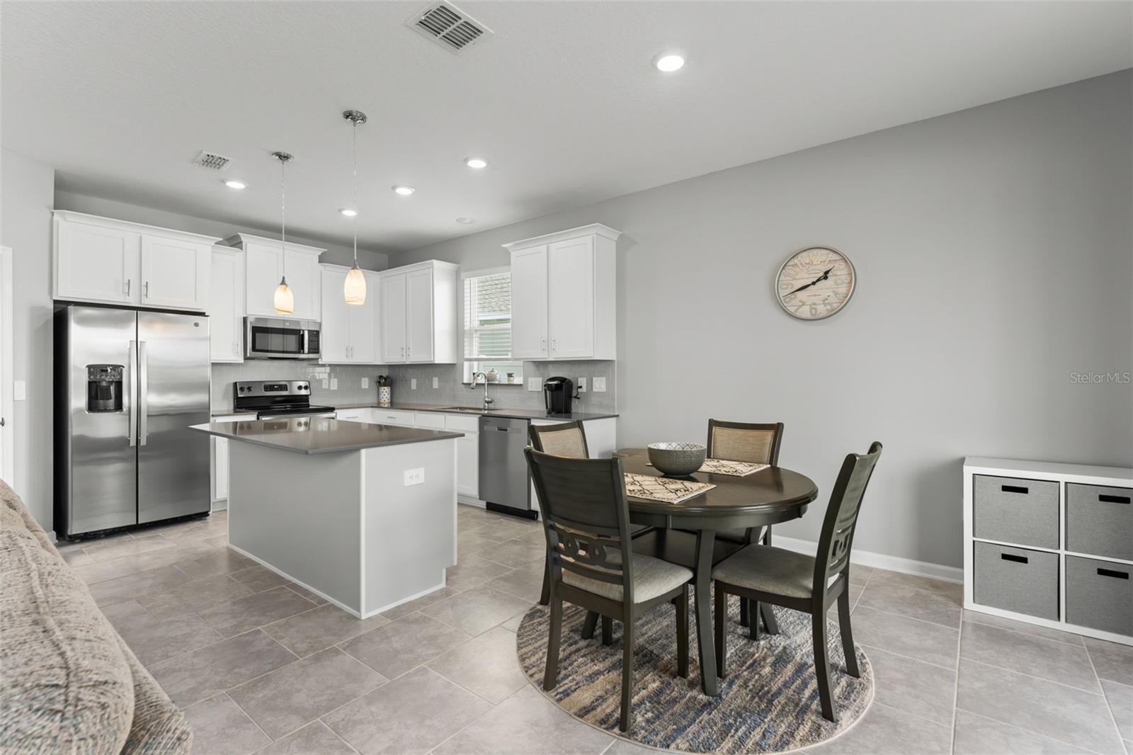 TRINITY LAKES PHASE 1 AND 2 PB - Residential