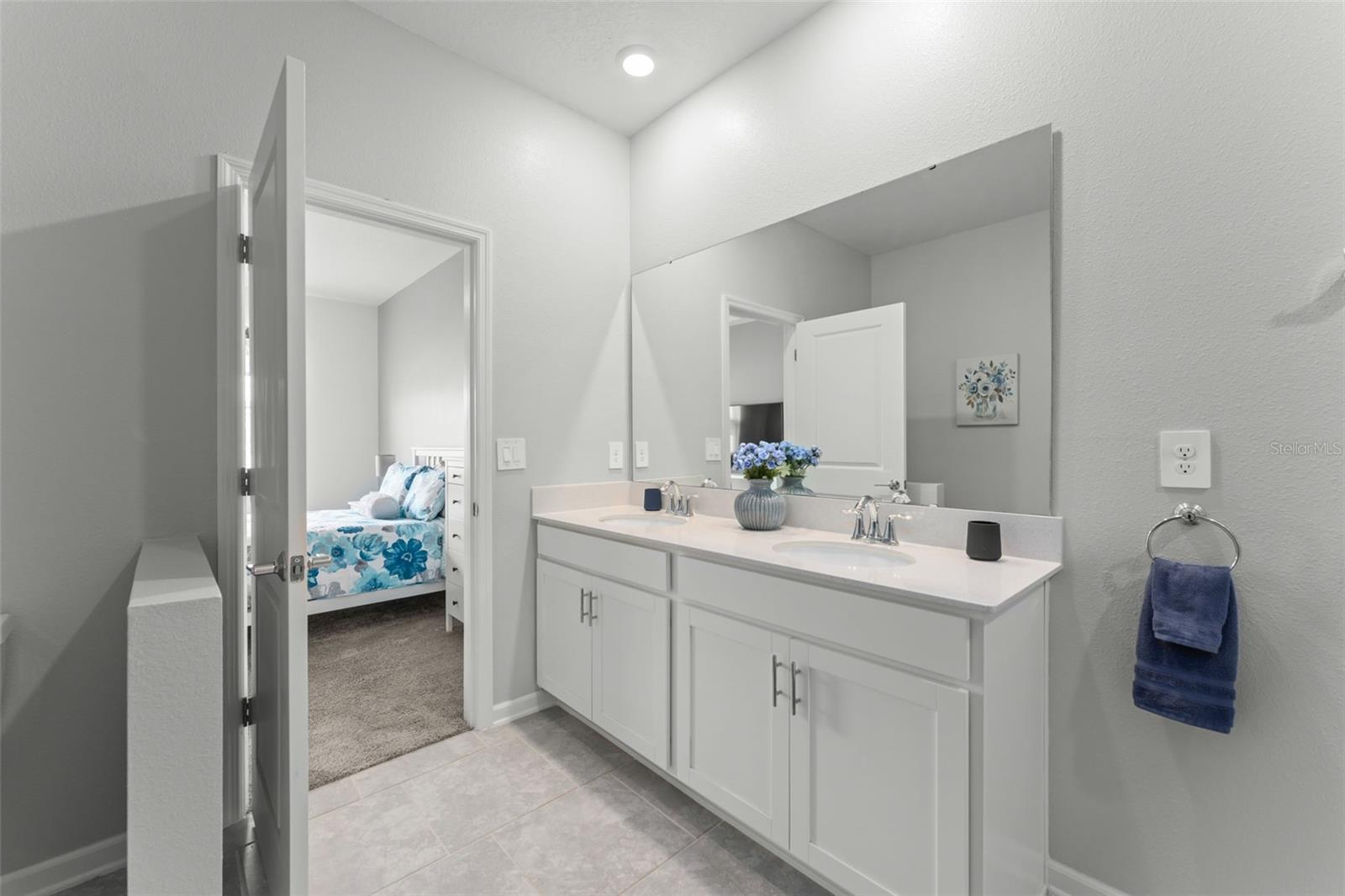 TRINITY LAKES PHASE 1 AND 2 PB - Residential