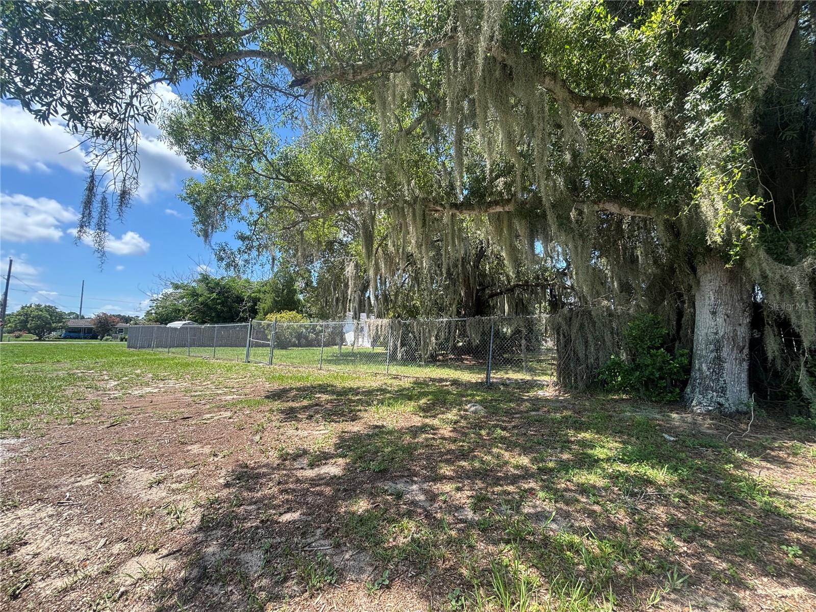 EAGLE LAKE - Residential