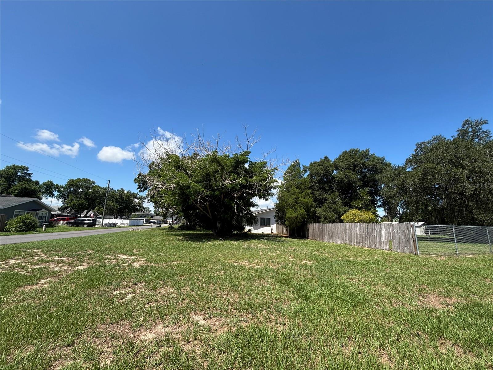 EAGLE LAKE - Residential