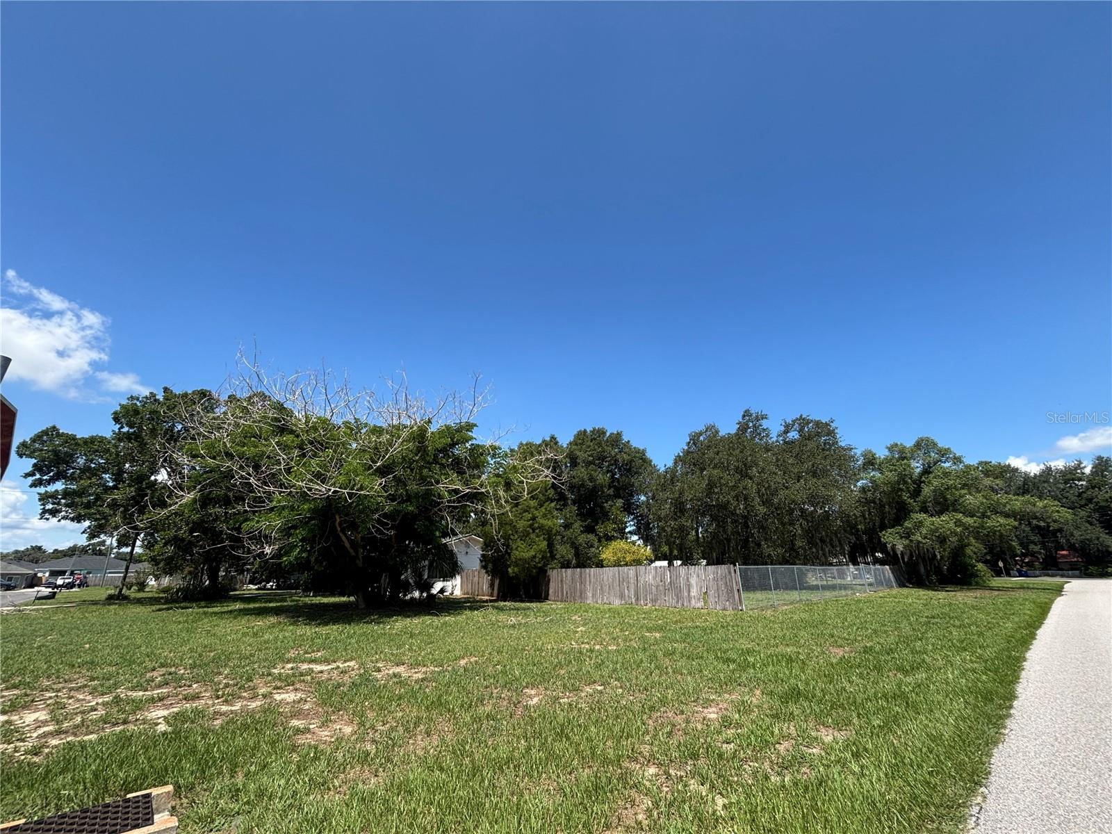 EAGLE LAKE - Residential