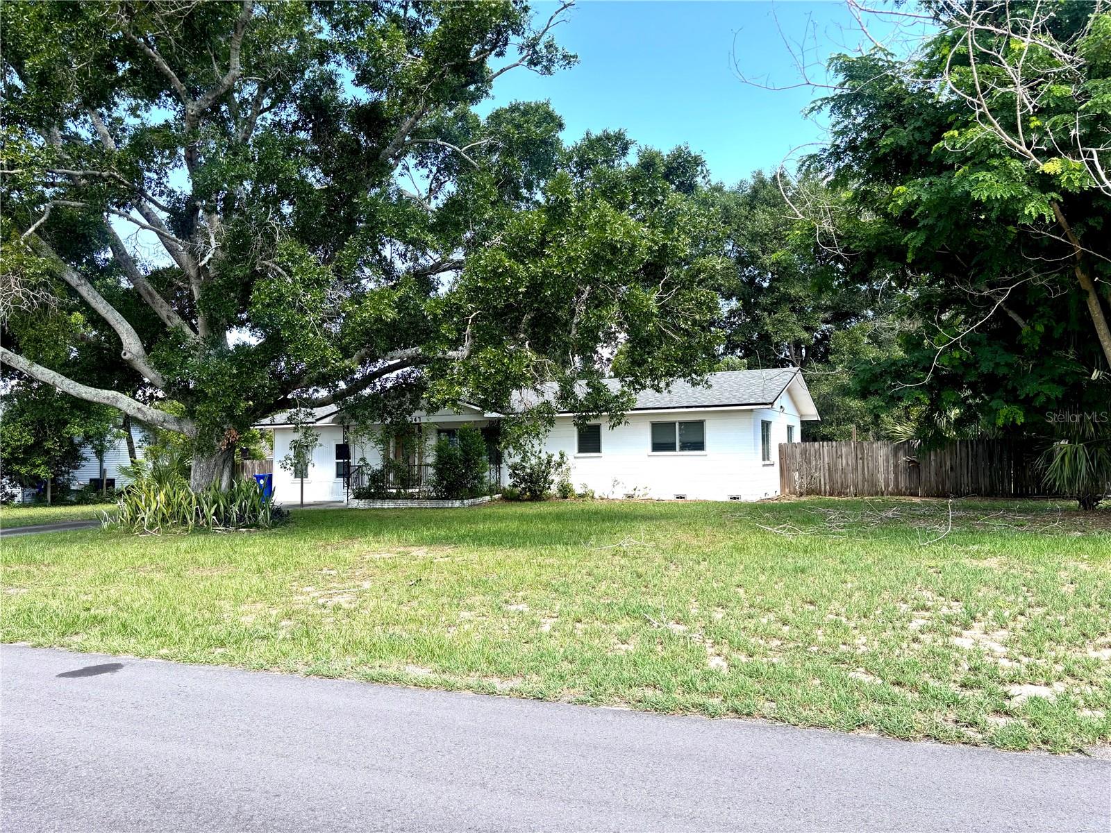 EAGLE LAKE - Residential