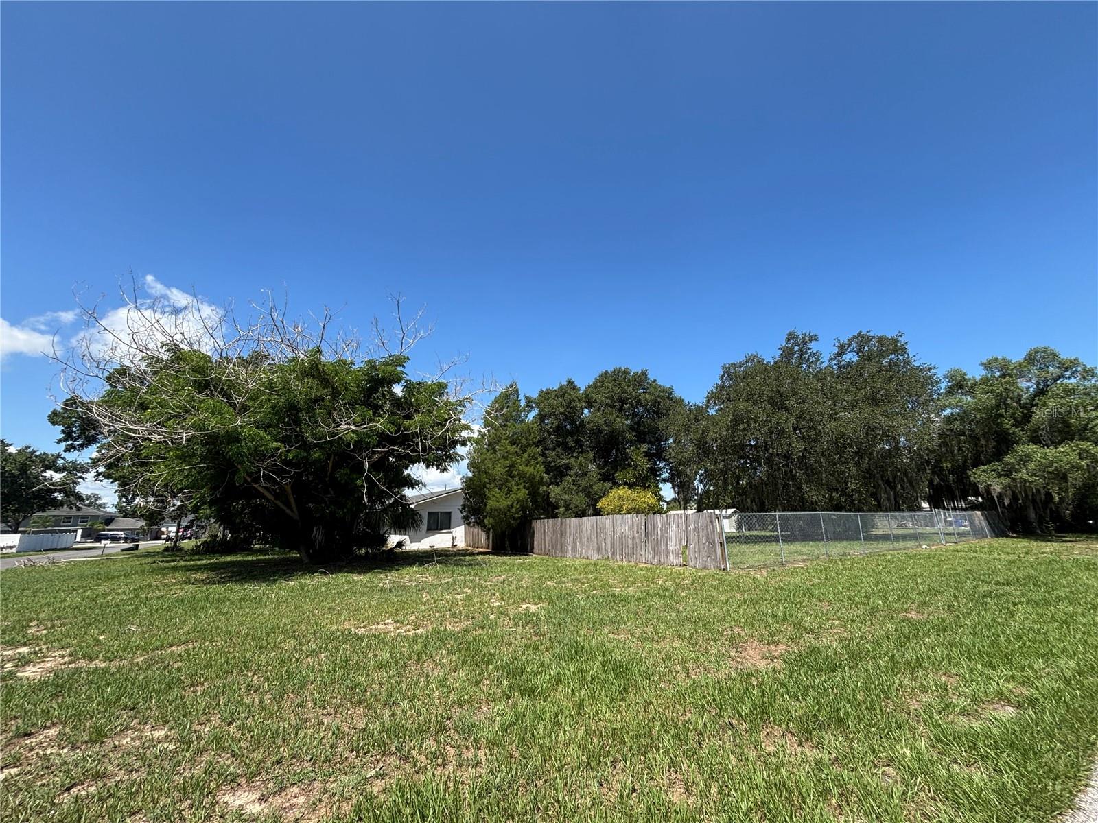 EAGLE LAKE - Residential