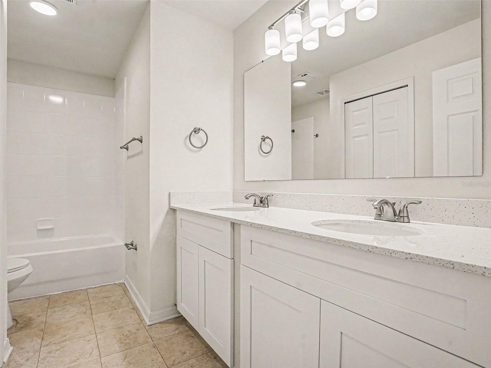 VISTA LAKES VLGS N-8 & N-9 - Residential