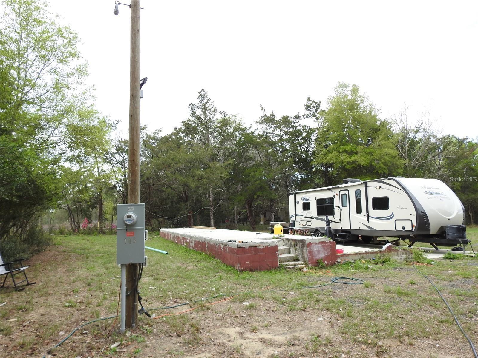 INTERLACHEN LAKES ESTATES - Land