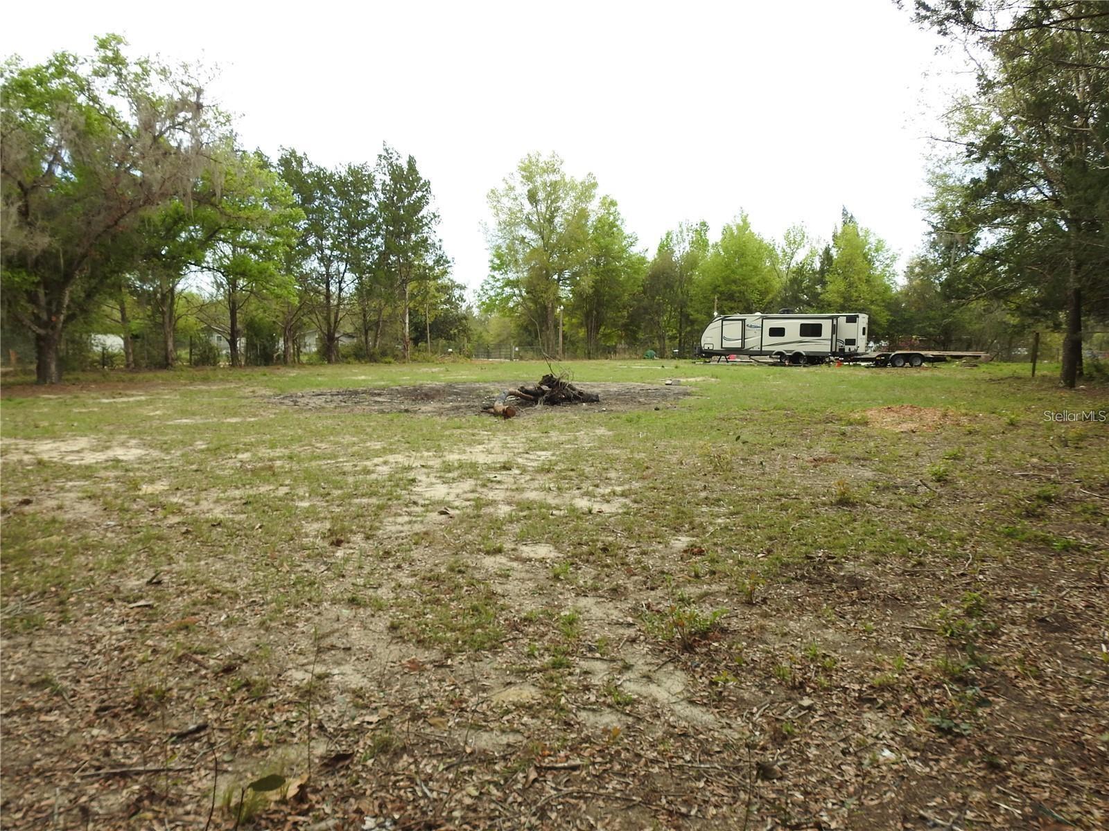 INTERLACHEN LAKES ESTATES - Land
