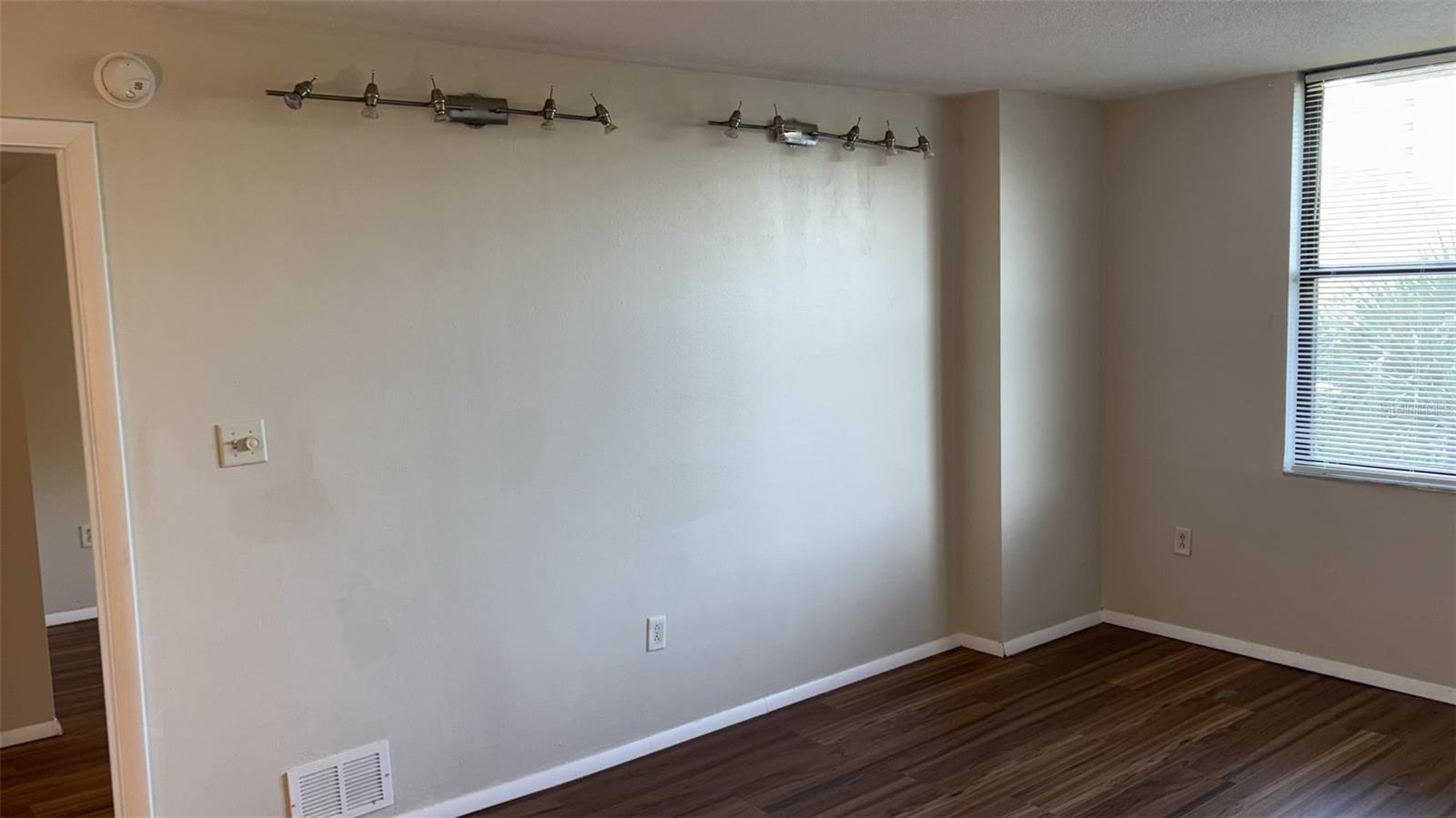 LAKESIDE CROSSING CONDO - Residential