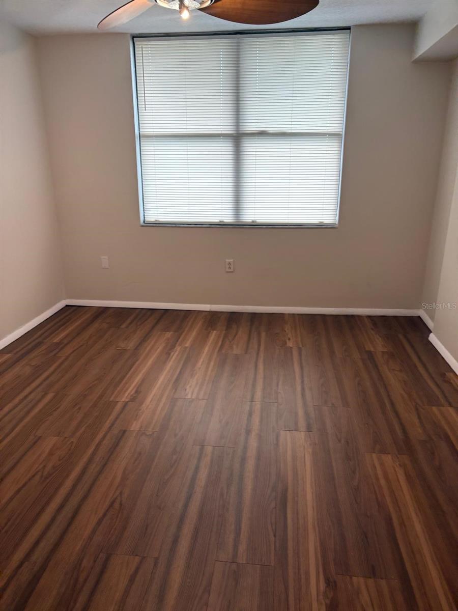 LAKESIDE CROSSING CONDO - Residential