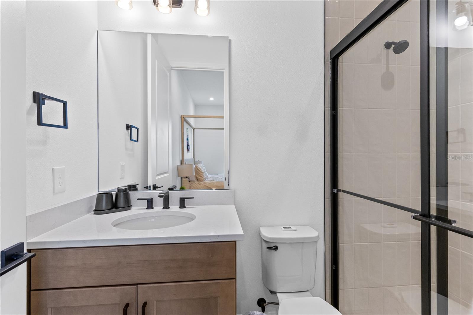 LAUREL POINTE - Residential Lease