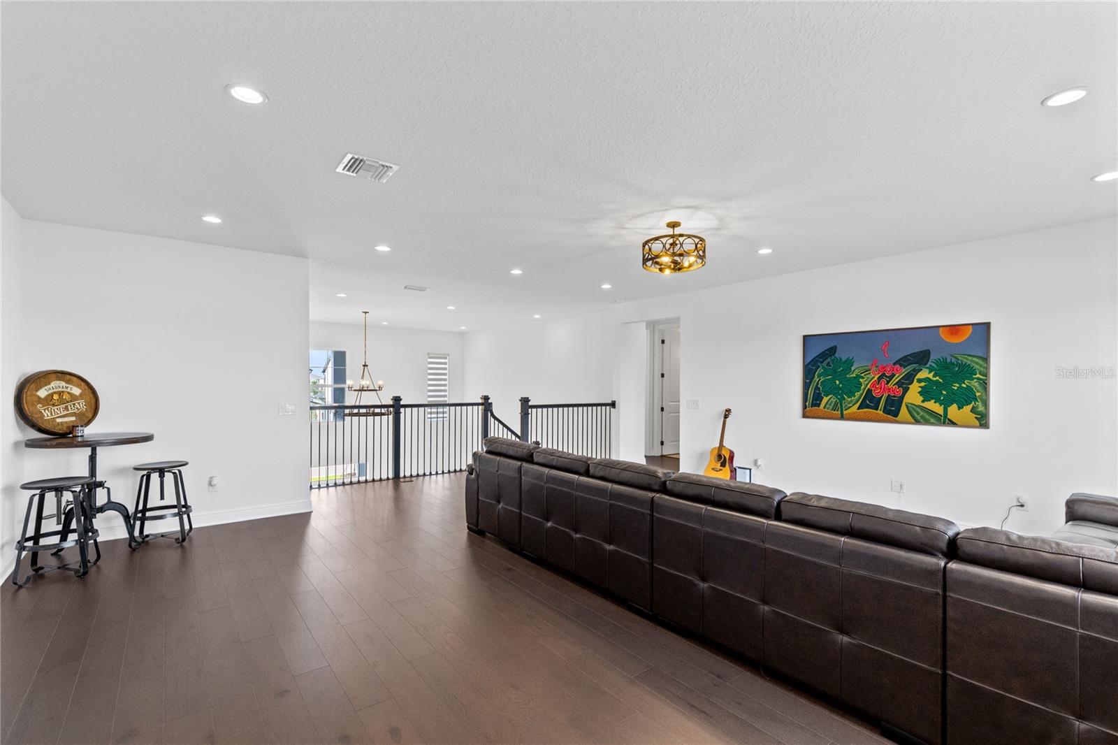 LAUREL POINTE - Residential Lease