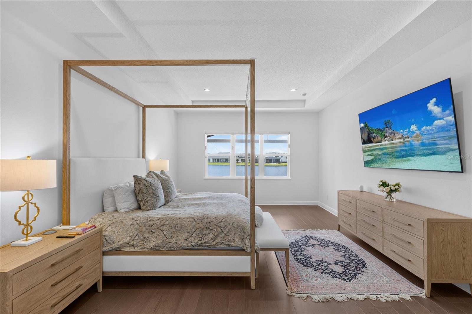 LAUREL POINTE - Residential Lease