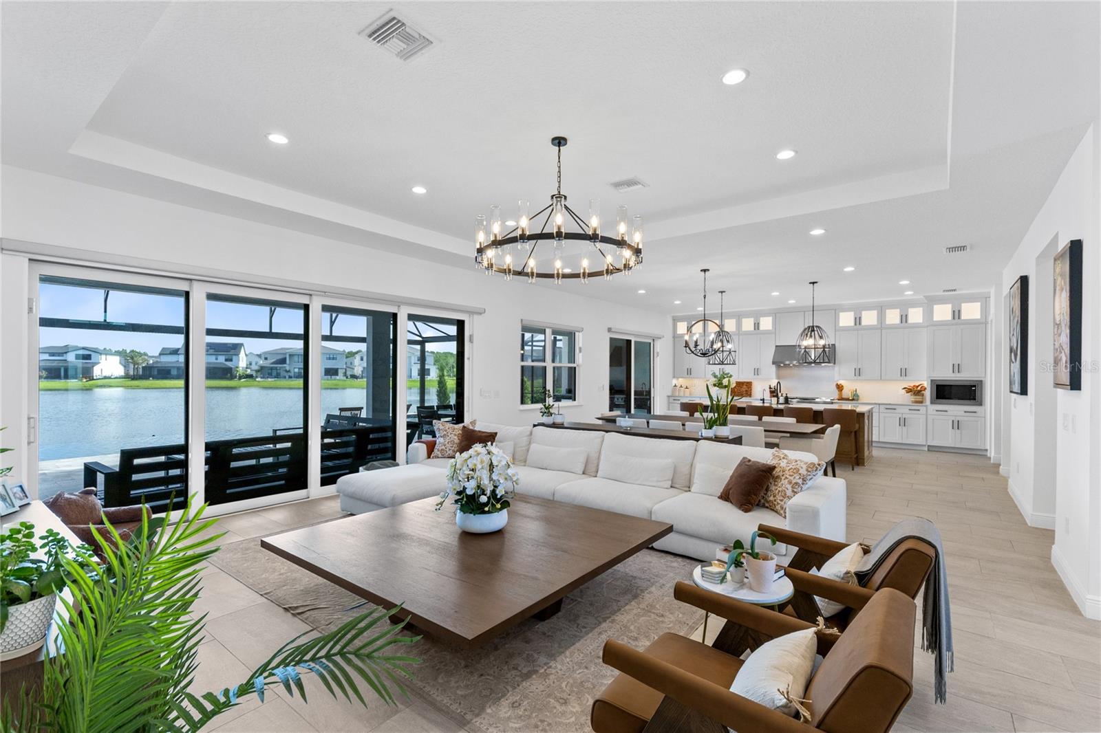 LAUREL POINTE - Residential Lease