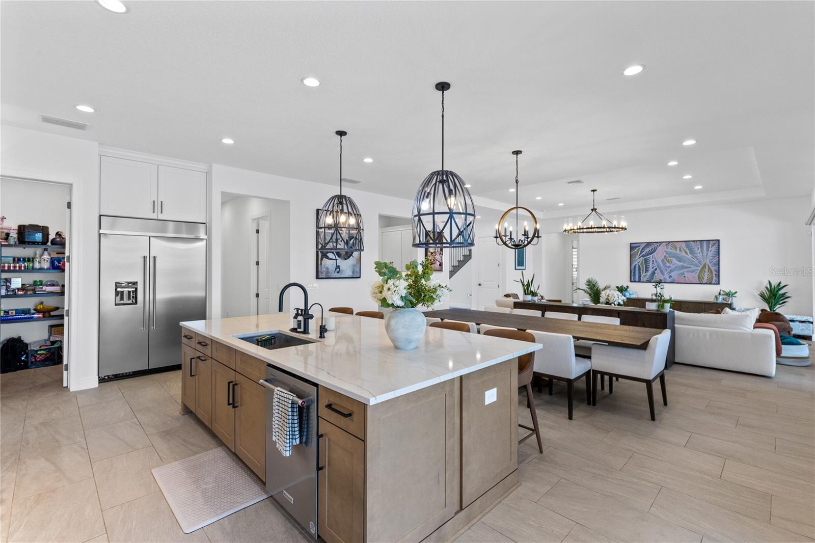 LAUREL POINTE - Residential Lease