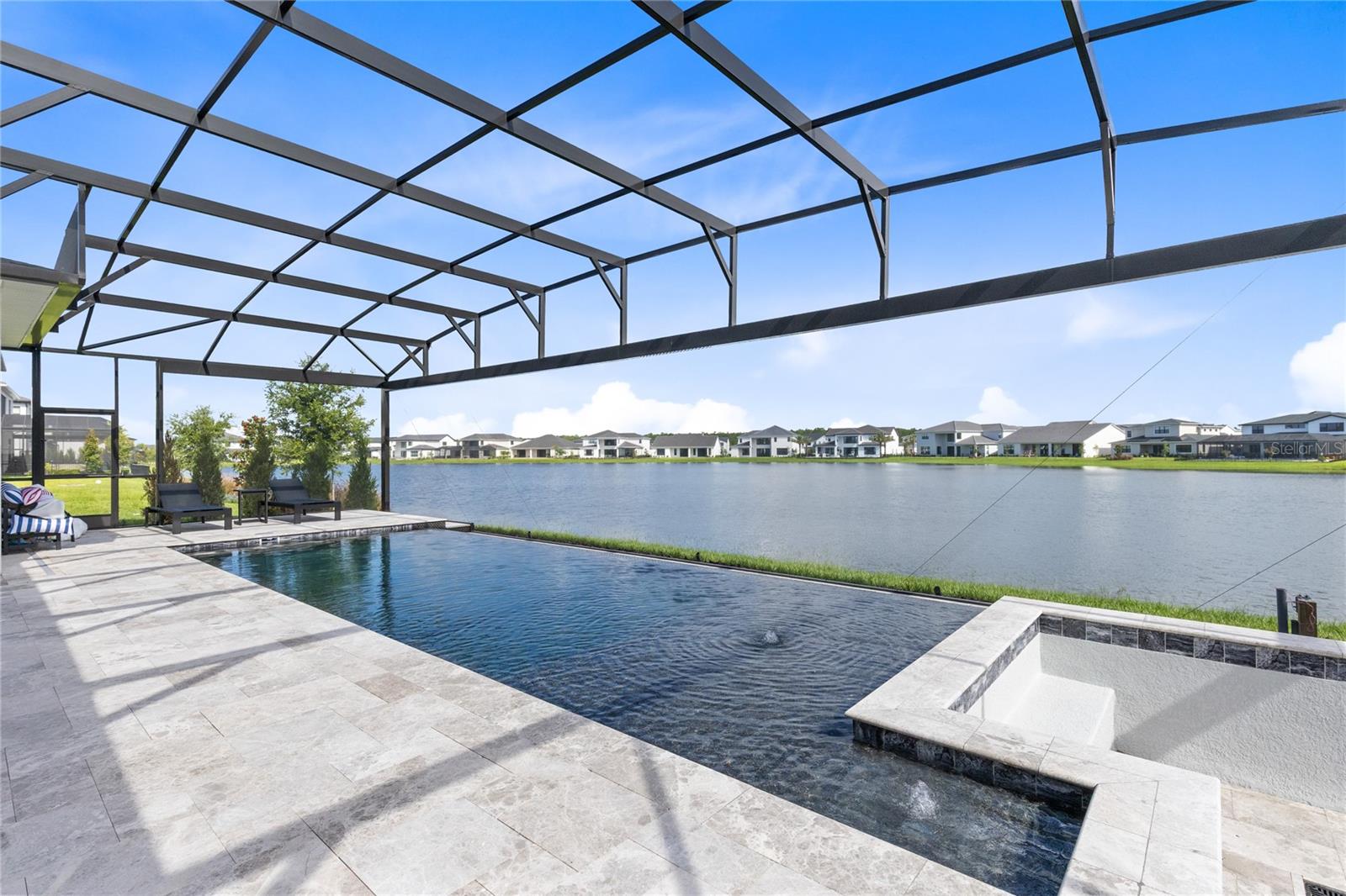 LAUREL POINTE - Residential Lease