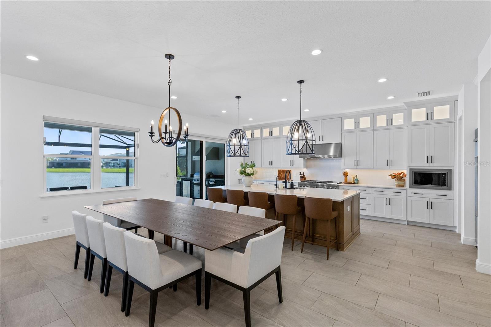 LAUREL POINTE - Residential Lease