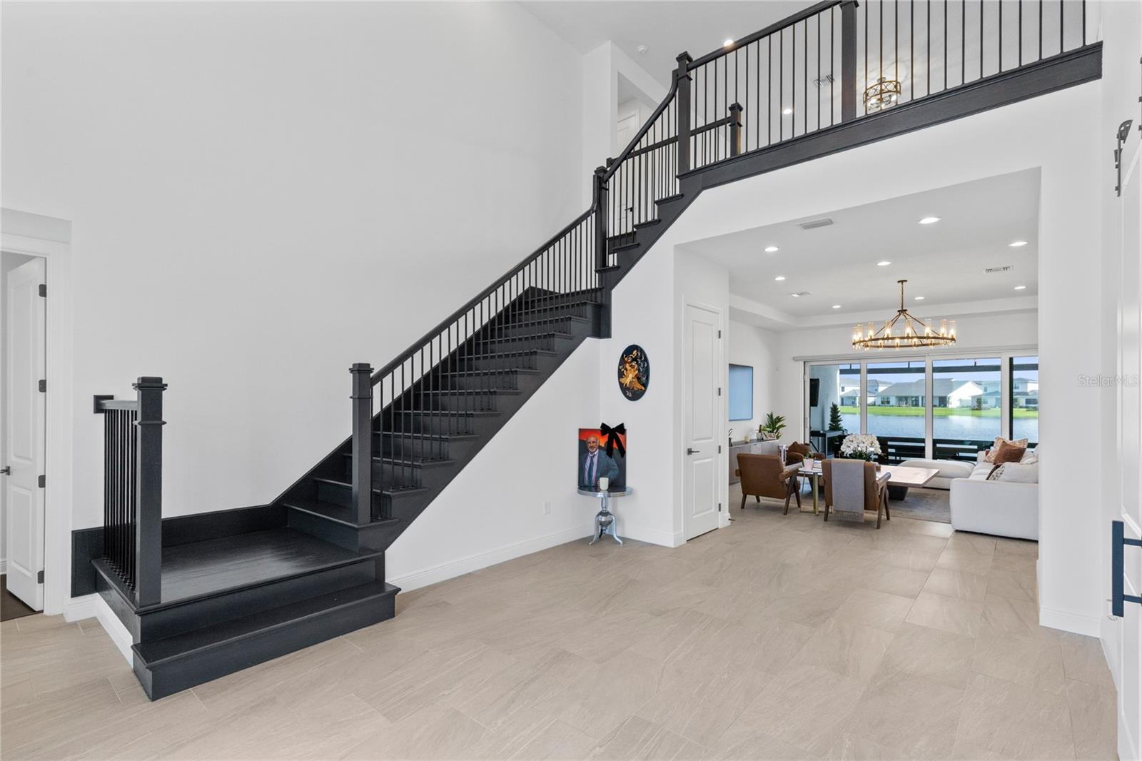 LAUREL POINTE - Residential Lease