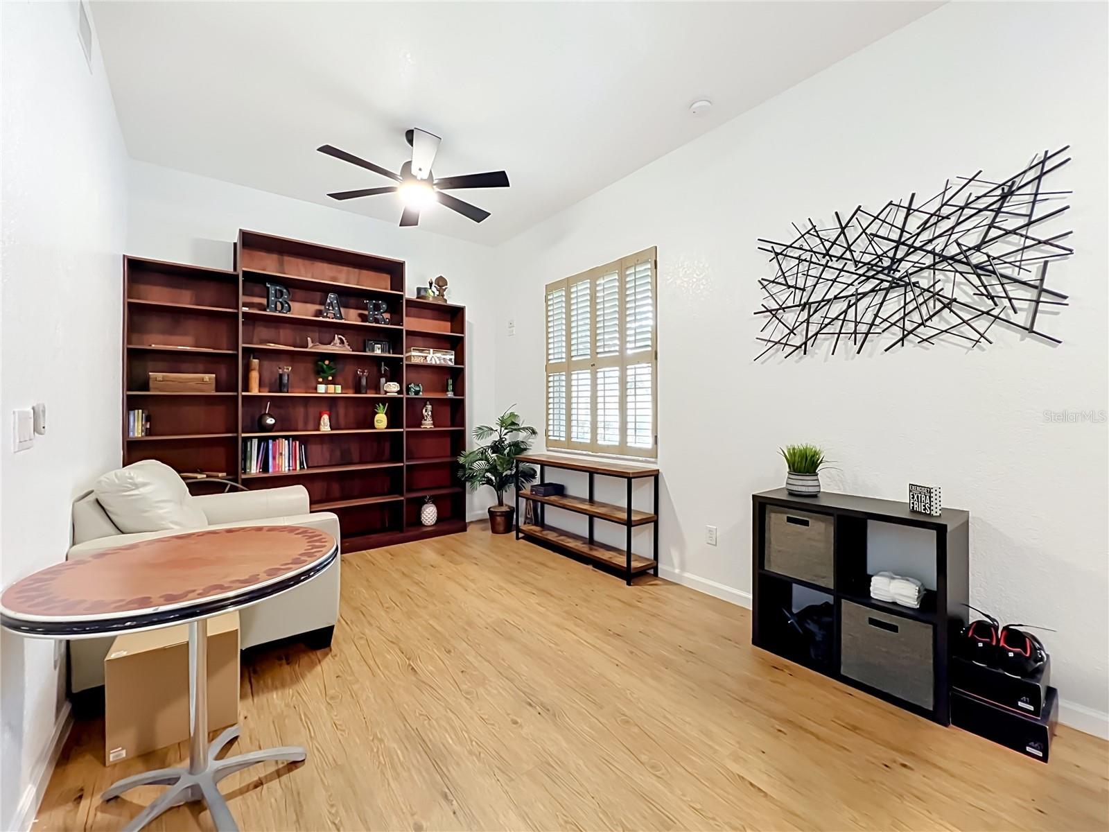 PRESTON SQUARE - Residential