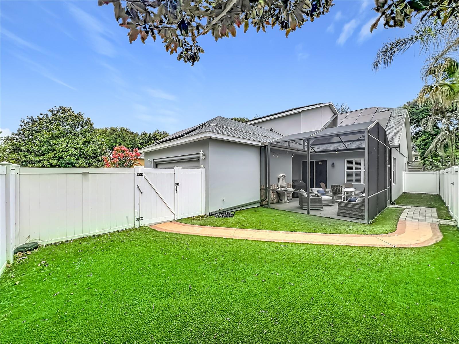 PRESTON SQUARE - Residential