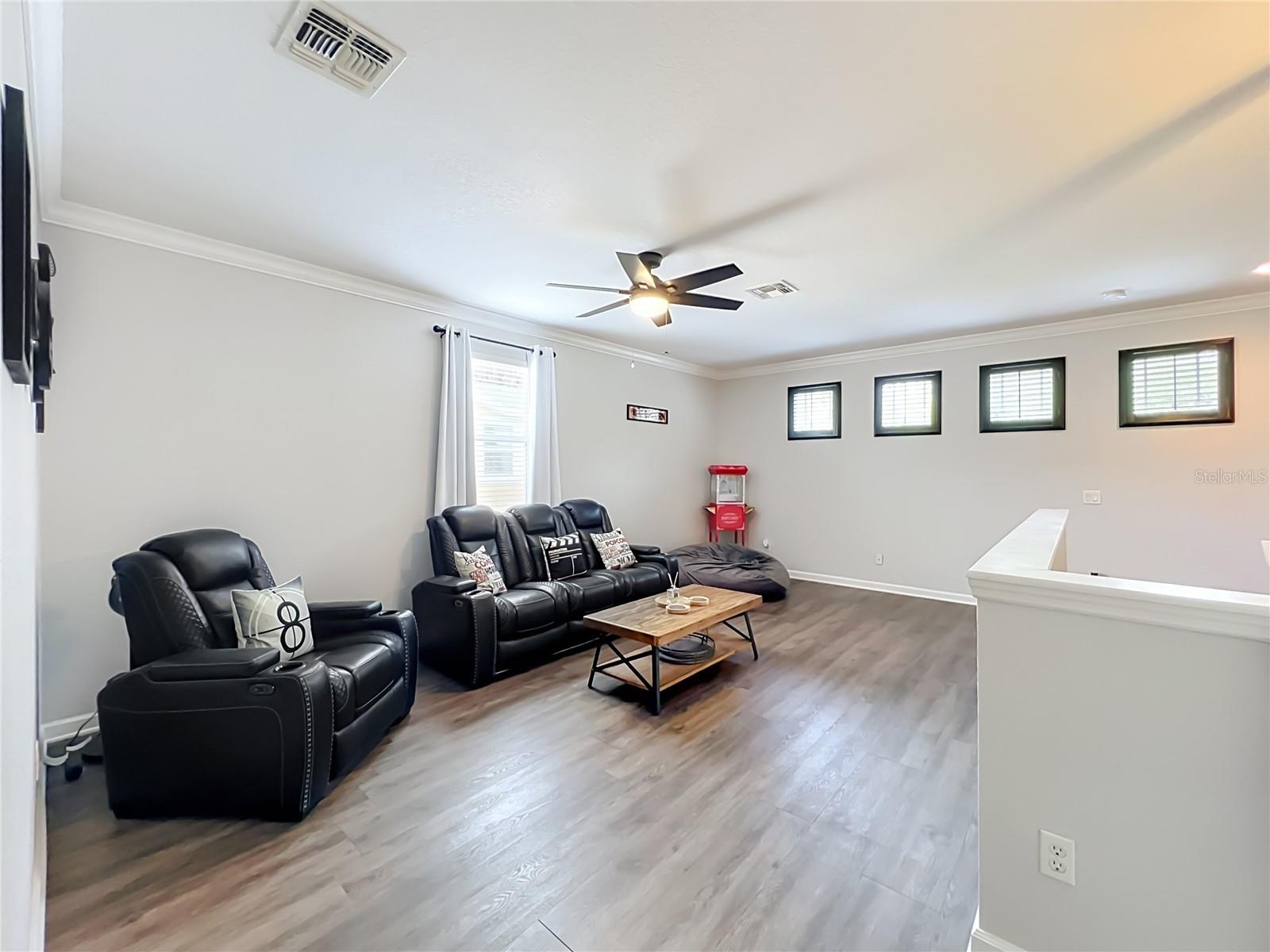 PRESTON SQUARE - Residential