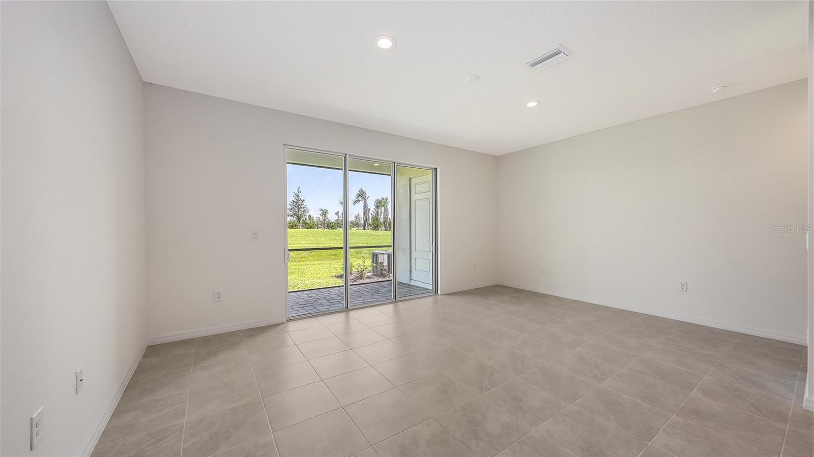 PALM GROVE AT LAKEWOOD RANCH - Residential