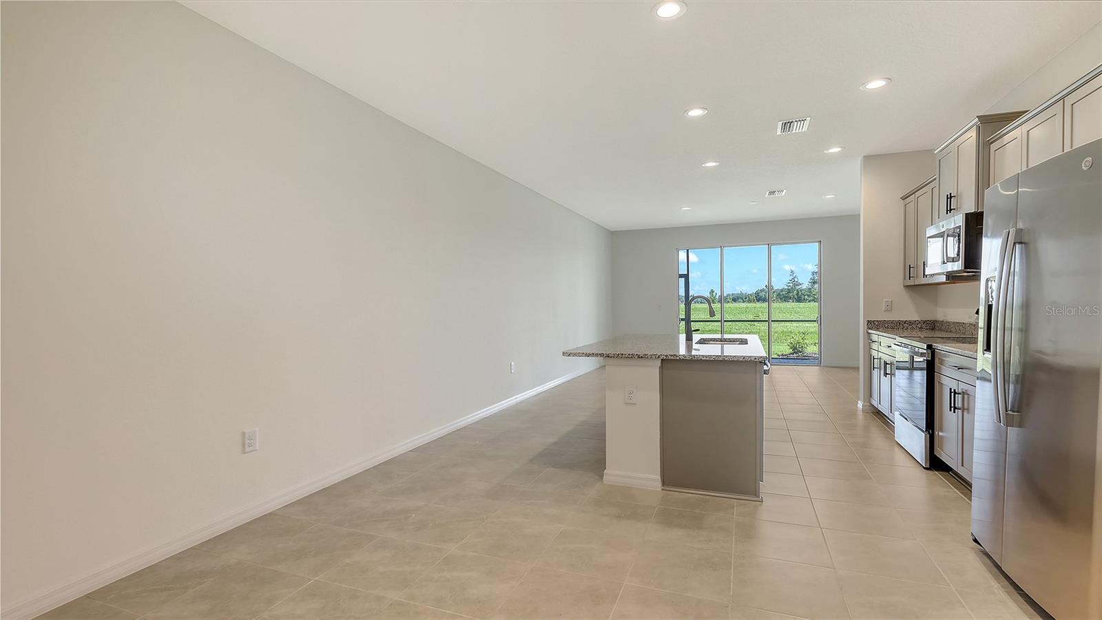 PALM GROVE AT LAKEWOOD RANCH - Residential