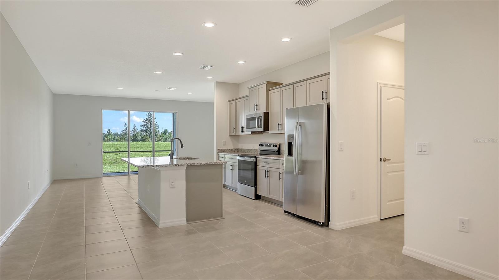 PALM GROVE AT LAKEWOOD RANCH - Residential