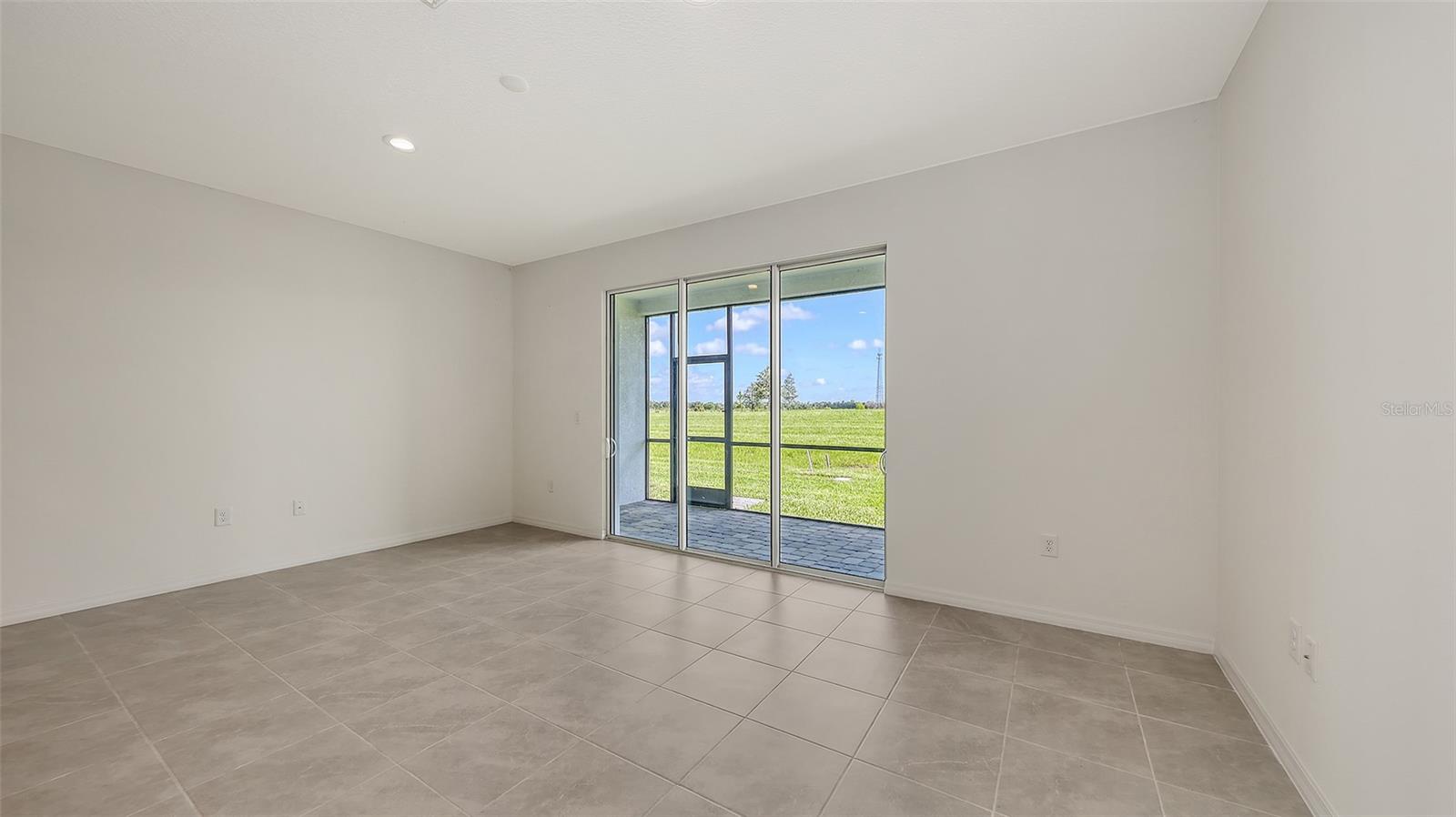 PALM GROVE AT LAKEWOOD RANCH - Residential