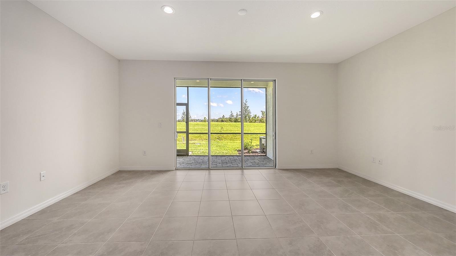 PALM GROVE AT LAKEWOOD RANCH - Residential