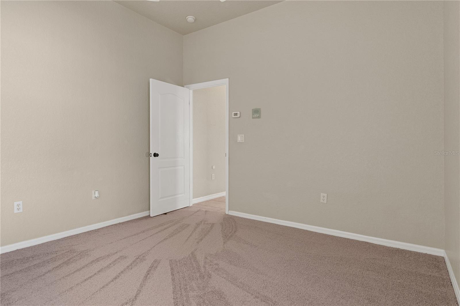 OAKS THE - Residential