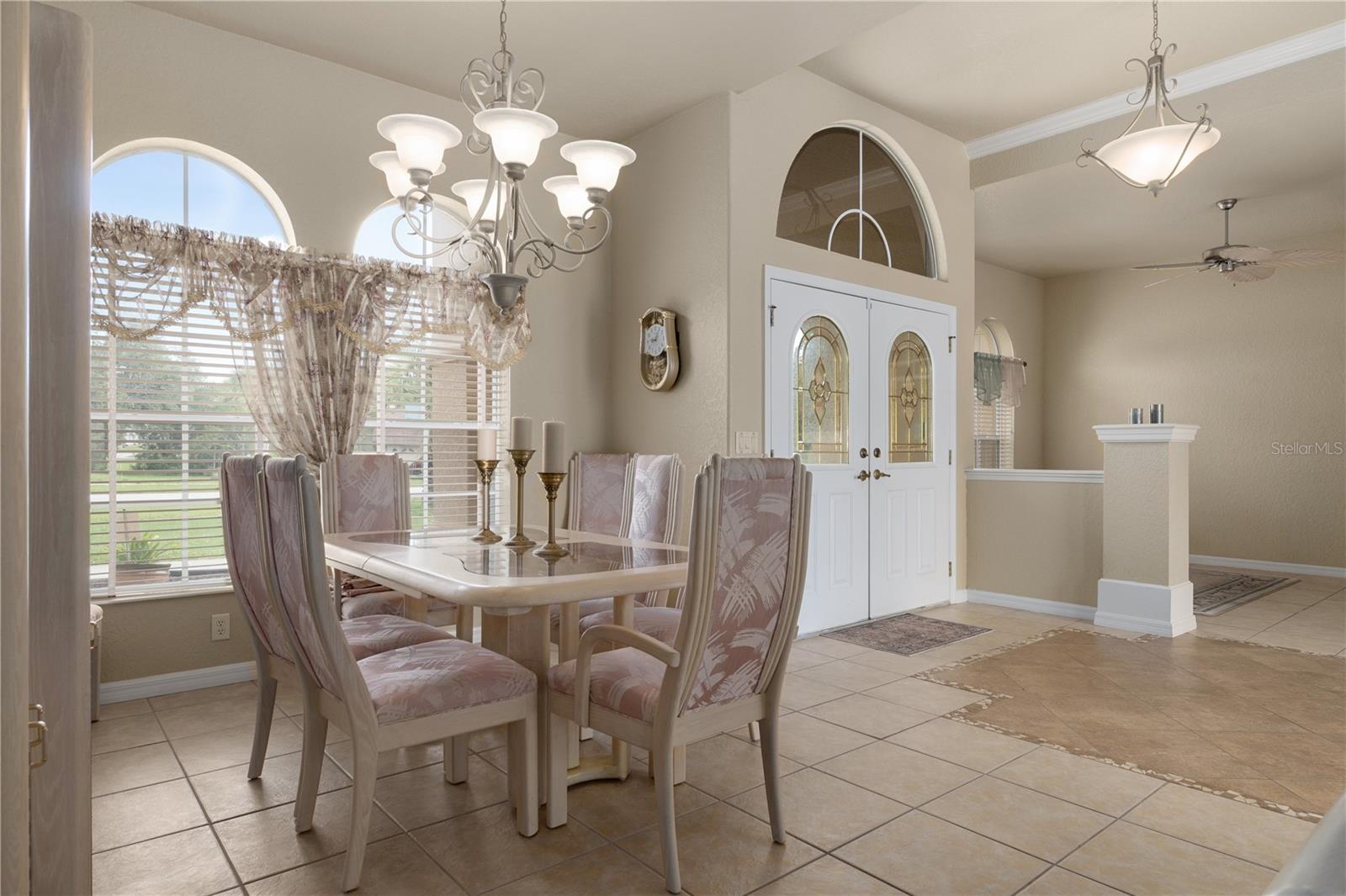 OAKS THE - Residential