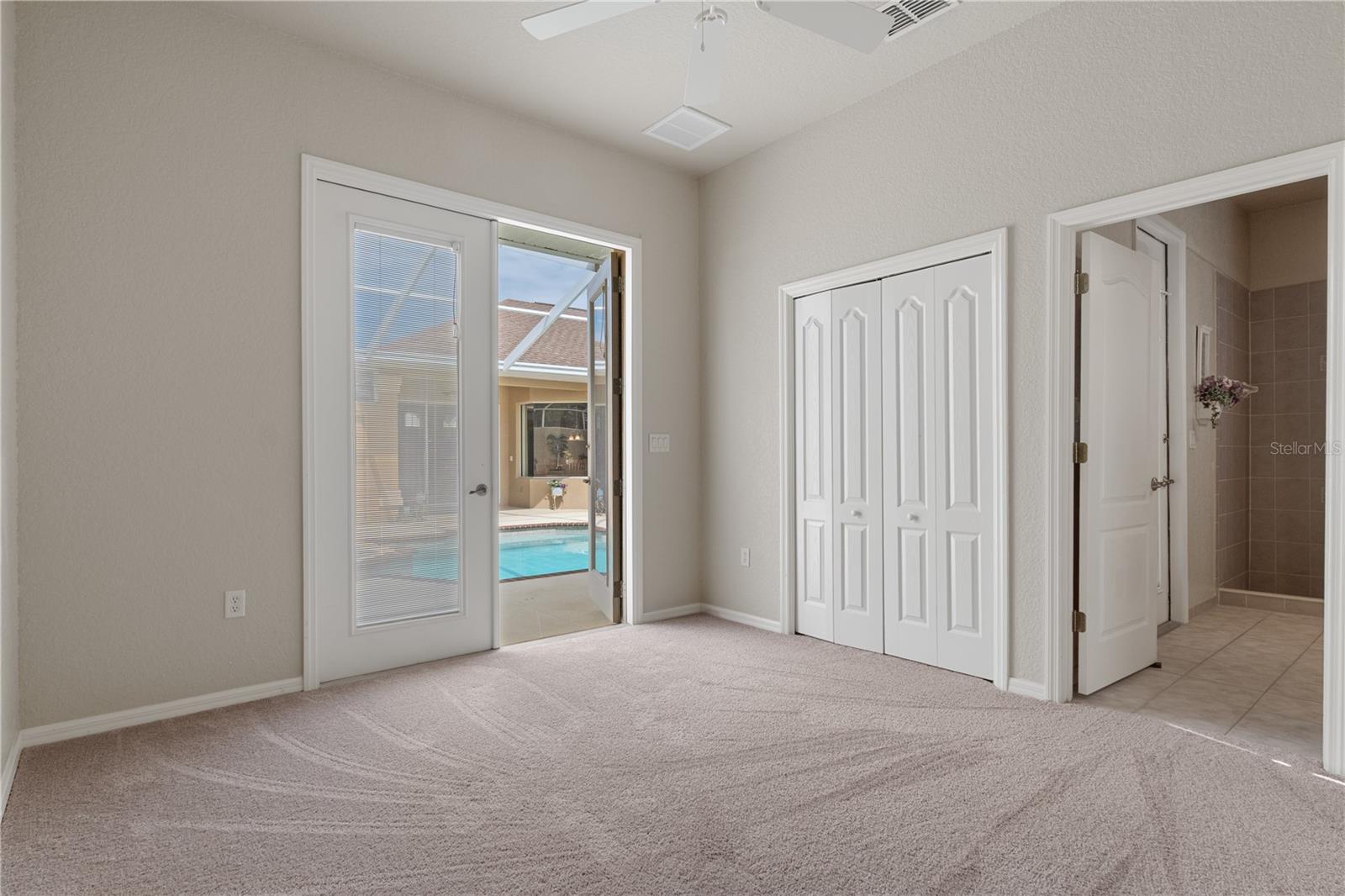 OAKS THE - Residential
