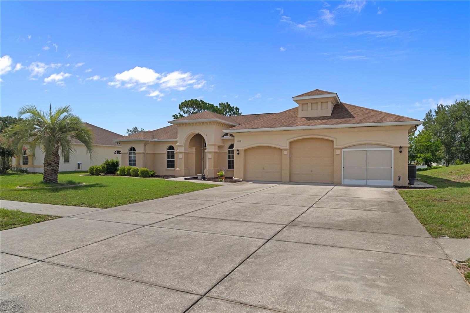 OAKS THE - Residential