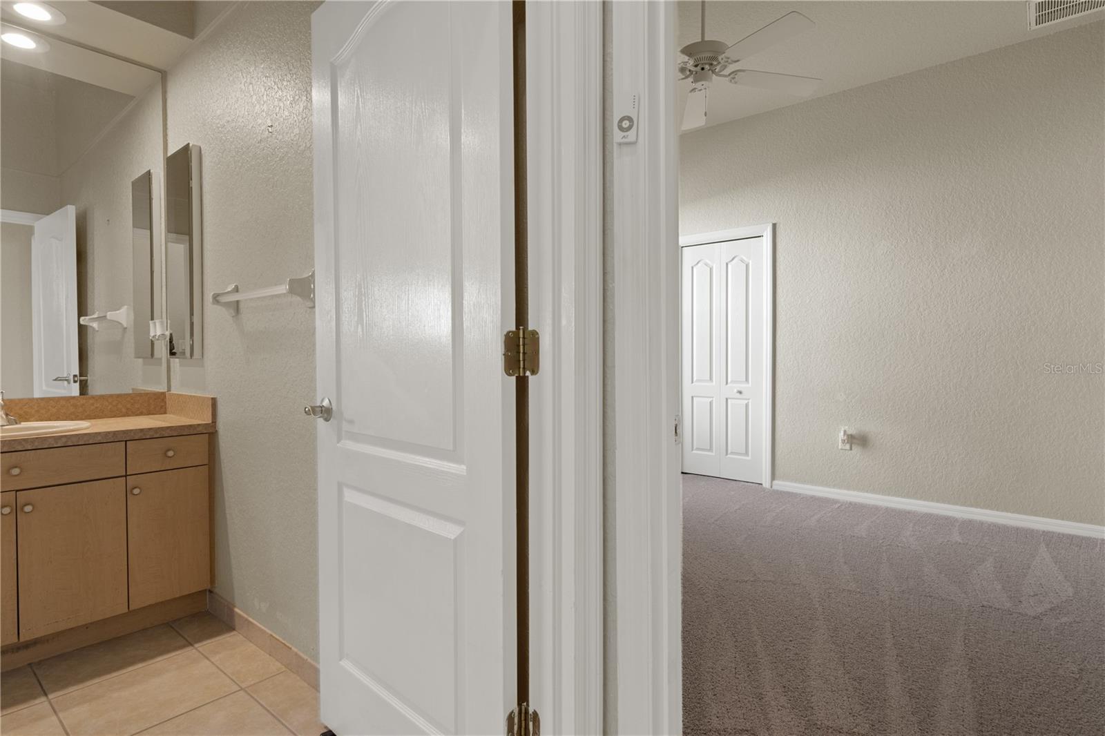 OAKS THE - Residential