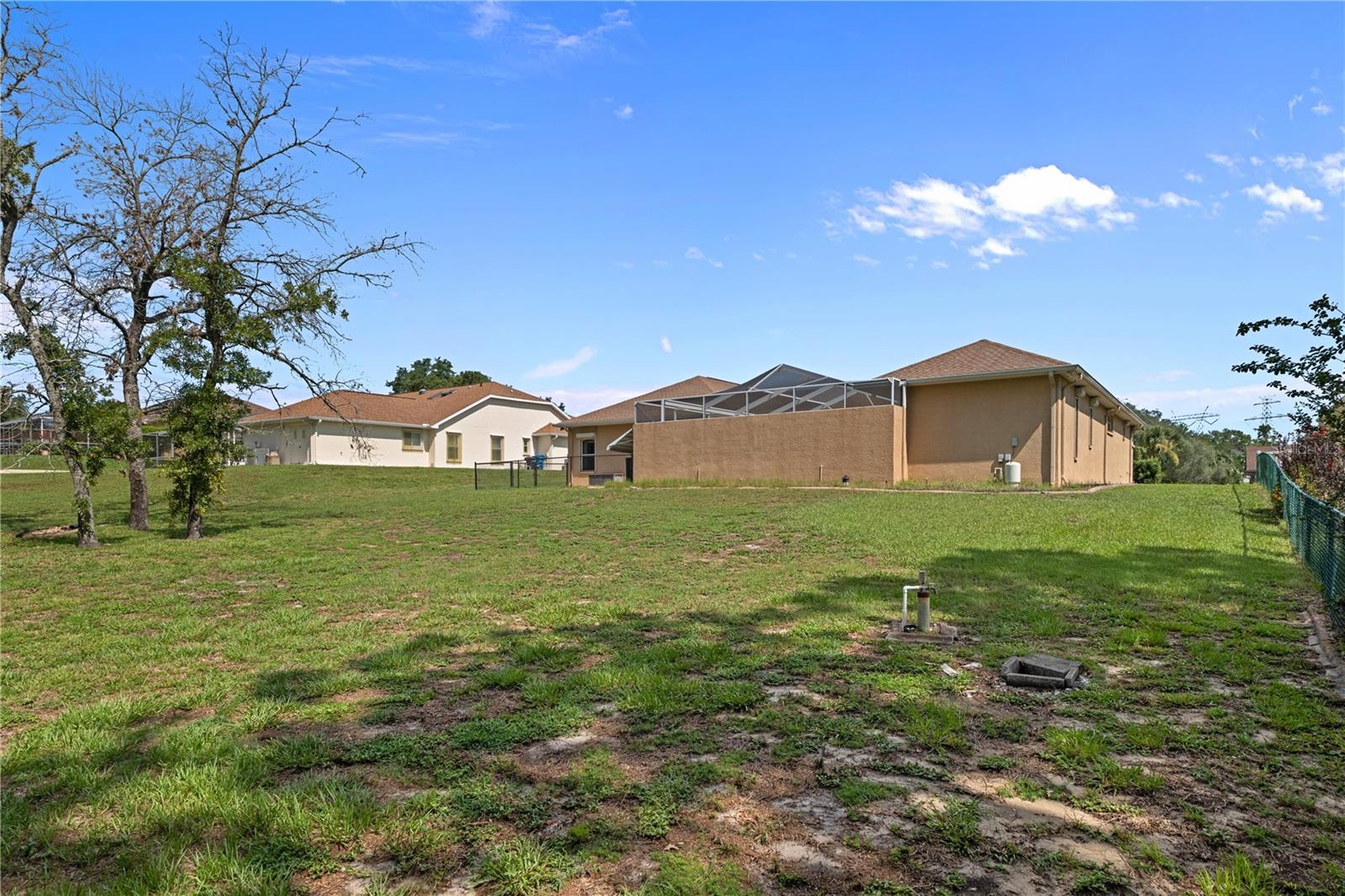 OAKS THE - Residential
