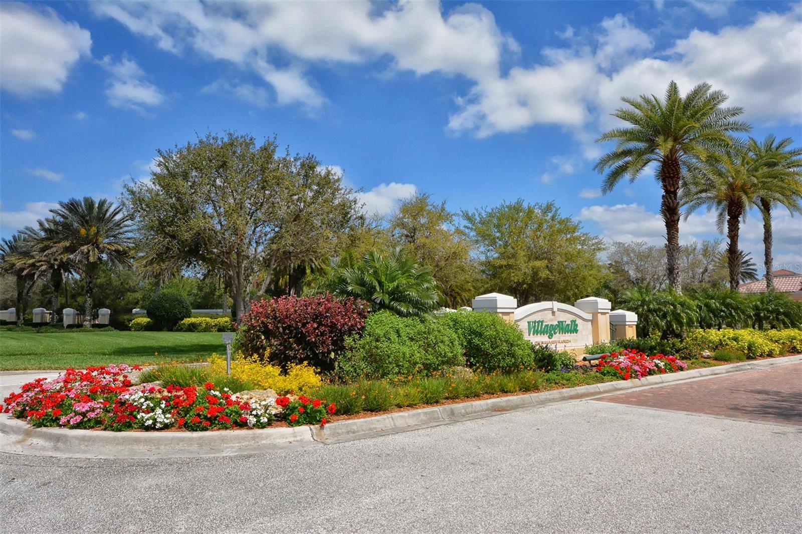VILLAGEWALK - Residential