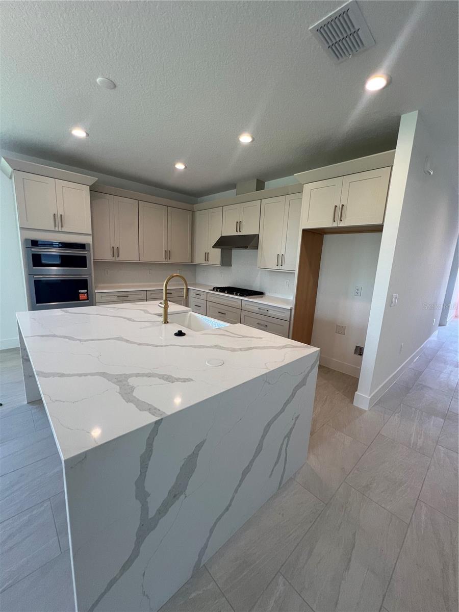 BRONSON PEAK - Residential