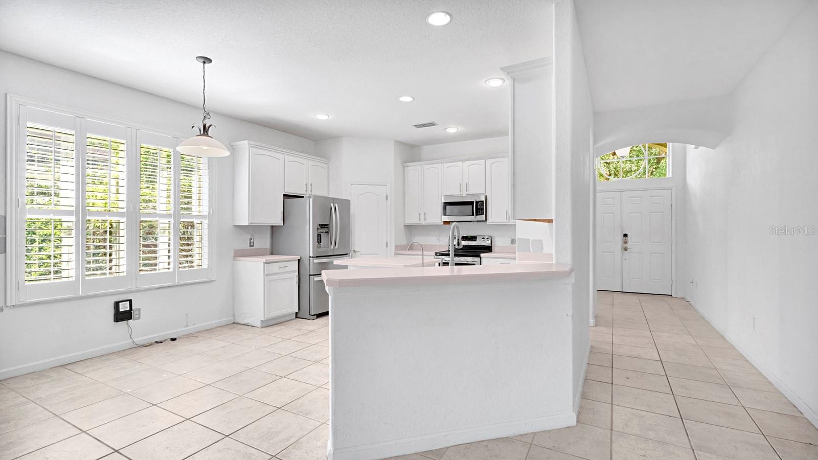 LAKE GRIFFIN ESTATES - Residential
