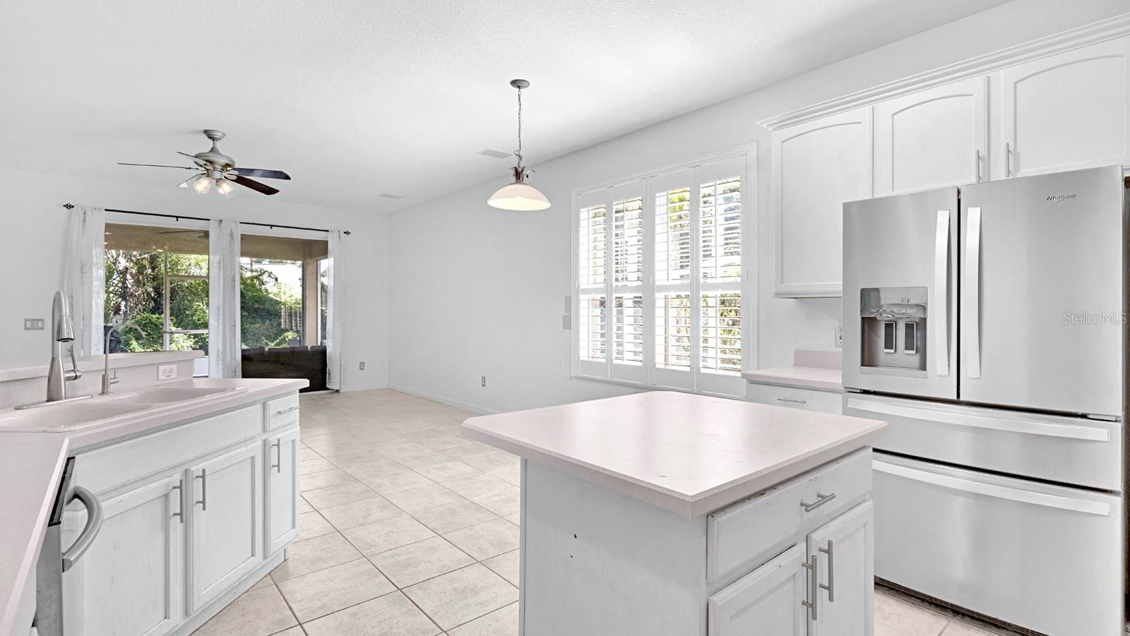 LAKE GRIFFIN ESTATES - Residential