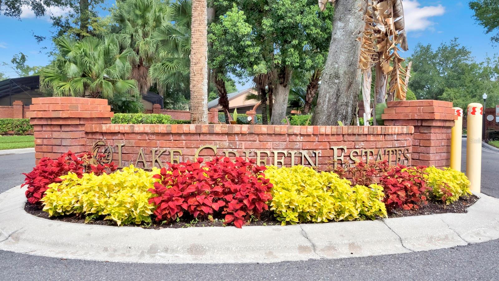 LAKE GRIFFIN ESTATES - Residential