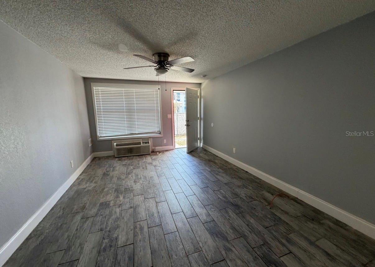 UNPLATTED - Residential Lease
