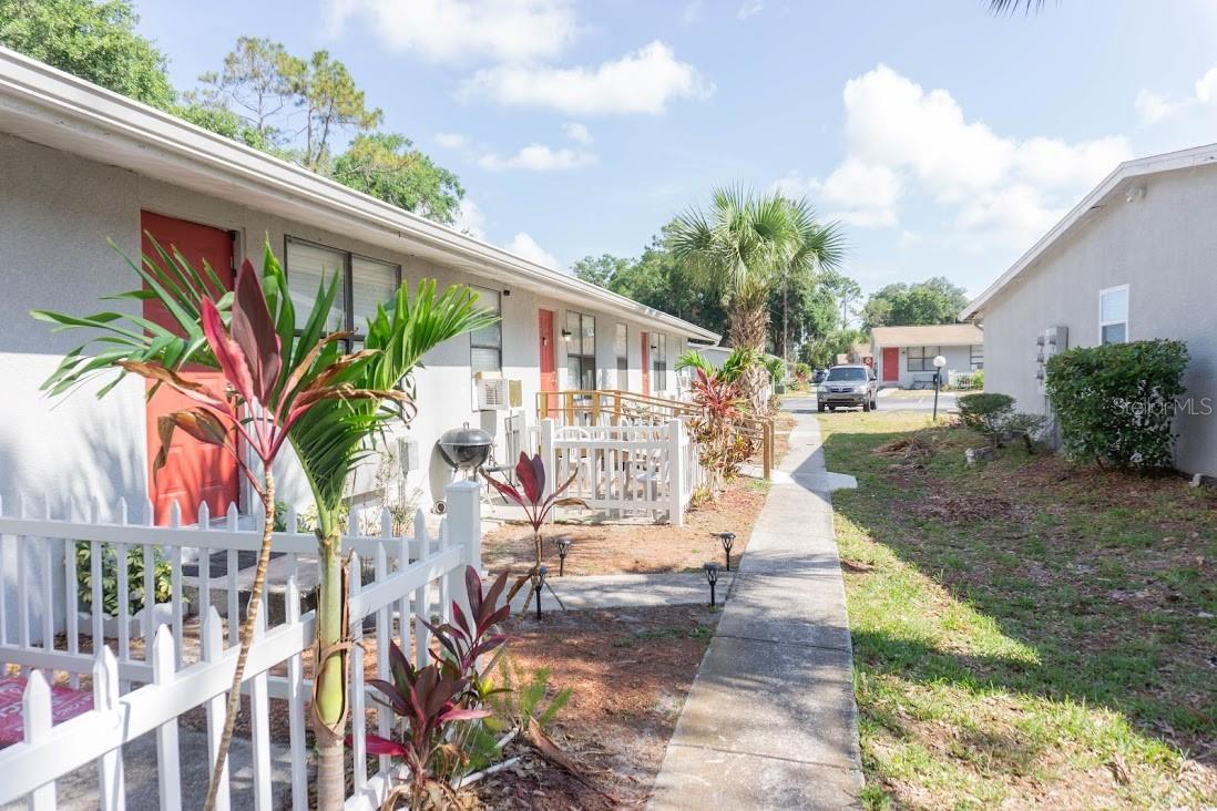 Welcome to Casa De Strawberry—a vibrant community where comfort meets convenience in the heart of Plant City. This charming property is perfectly situated near Dr. Hal & Lynn Brewer Park and trail, offering easy access to outdoor recreation, while shopping and dining at Plant City Plaza are just moments away. Choose from thoughtfully designed 1-bedroom and 2-bedroom residences that provide a warm and welcoming living experience. Residents appreciate on-site laundry facilities and a convenient service package at a flat monthly rate that includes high-speed internet, TV equipment, water, sewer, trash, and monthly pest control—making everyday living both simple and stress-free. Schedule your showing today—you won’t want to miss!