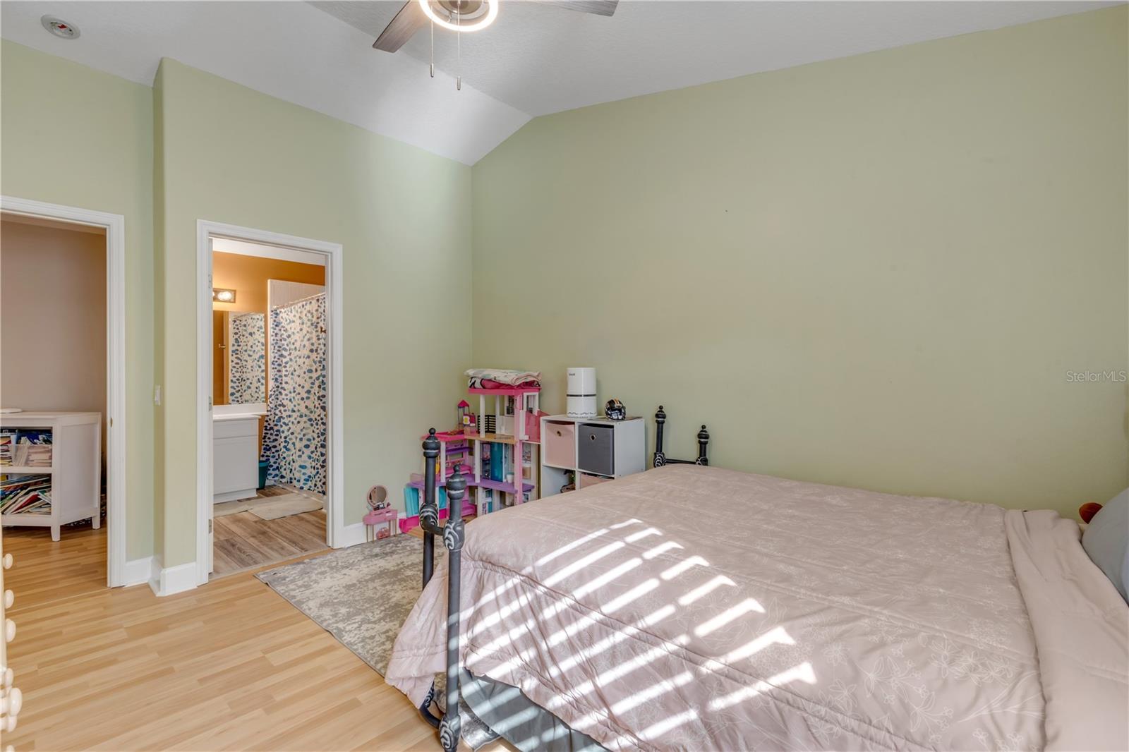 GOLF VILLAS CYPRESS HEAD LTS 01 74 INC PRCL 633 - Residential